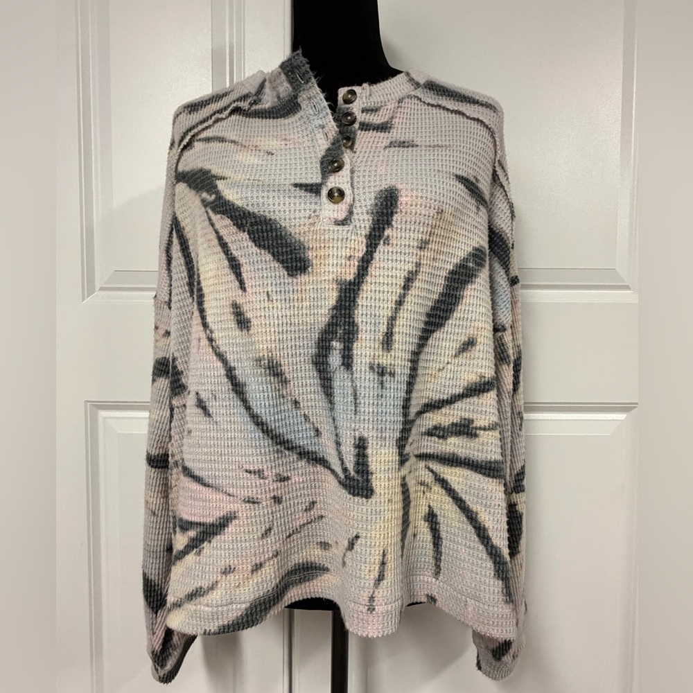 So Tie-Dye Cozy Waffle Knit Henley Top